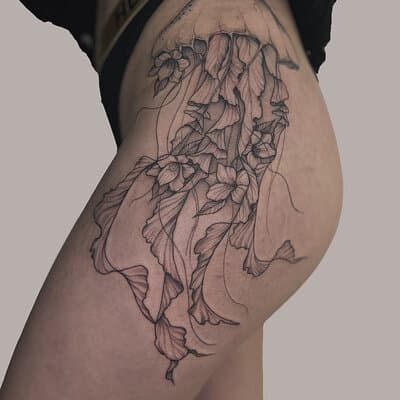 Grafik Tattoo München — Medusa Motiv — Kisha Tattoo