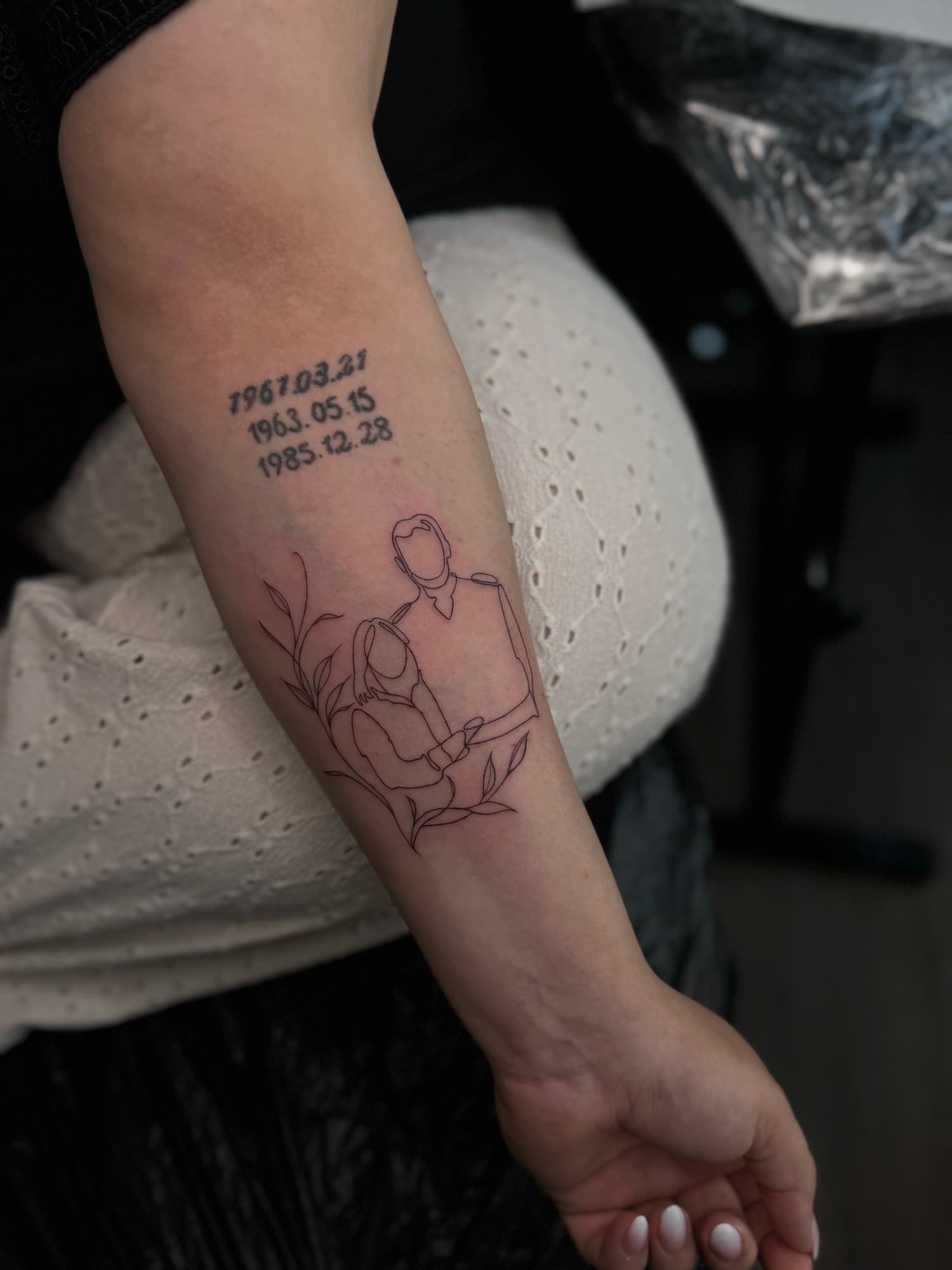 Fineline Portrait Tattoo München — KishaTattoo Linework